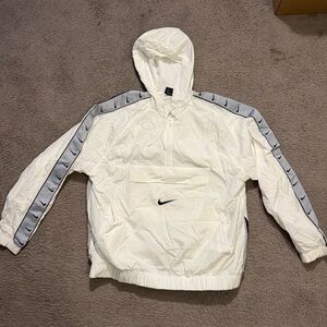 Nike Men's White and Gray Windbreaker